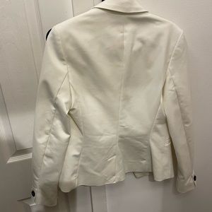 White/cream Mango blazer. Size 4 (eur 36)